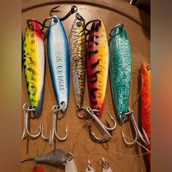 16 Plus Lot of Deep Sea Fishing Lure Lot - Picture 7 of 7